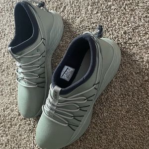 Size 11.5” practically brand new. No box